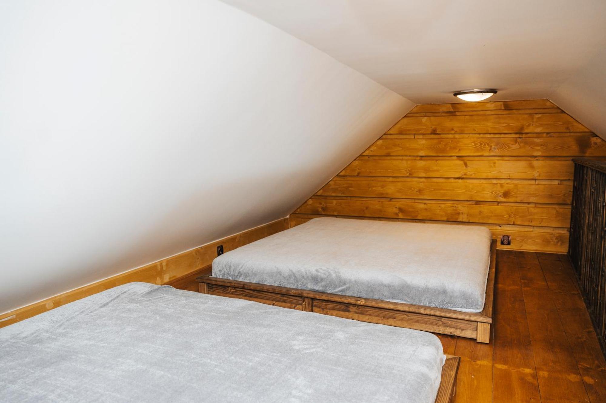 Nestville Apartments Hniezdne Ngoại thất bức ảnh